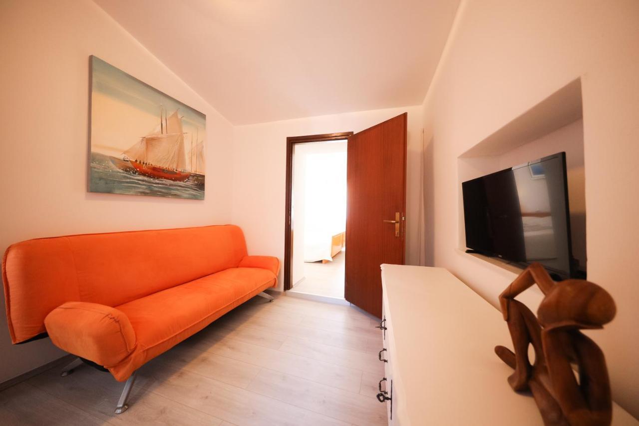 Two Bedroom Apartment In The Old Town Marija 扎达尔 外观 照片