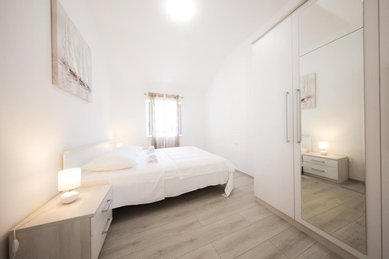 Two Bedroom Apartment In The Old Town Marija 扎达尔 外观 照片
