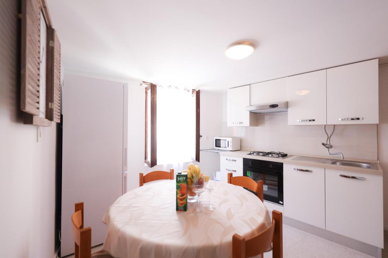 Two Bedroom Apartment In The Old Town Marija 扎达尔 外观 照片